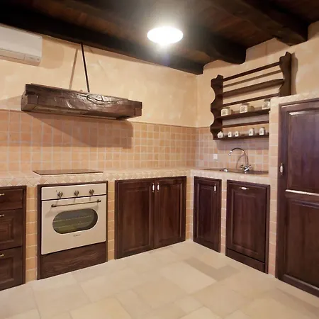Spacious With Private Swimming Pool In Villa