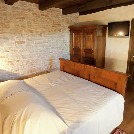 Villa Spacious With Private Swimming Pool In *