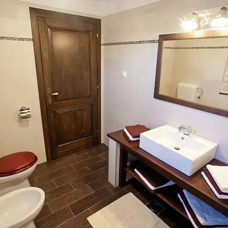 Villa Spacious With Private Swimming Pool In