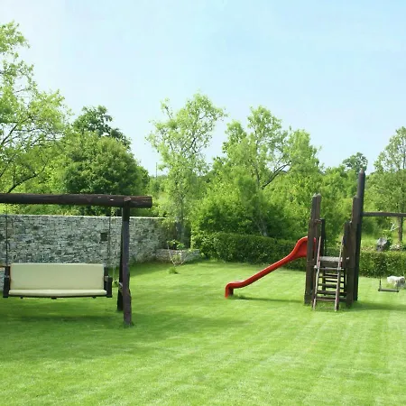 Villa Spacious With Private Swimming Pool In